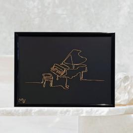Tablou pian, sculptura din fir continuu de sarma placata cu aur, 22×31 cm