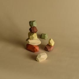 Jucarie din lemn - echilibru cu pietre (culori pamantii)