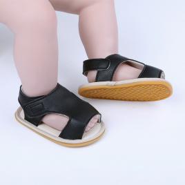 Sandalute negre cu arici pentru baietei (marime disponibila: 3-6 luni (marimea