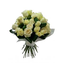 Buchet 31 de fire trandafiri white