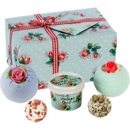 Set cadou Petal Perfect Bomb Cosmetics