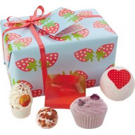 Set cadou Bomb Cosmetics, Strawberry Patch