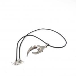 Pandantiv din titan model flacara cu cristal argintiu inchis 5cm