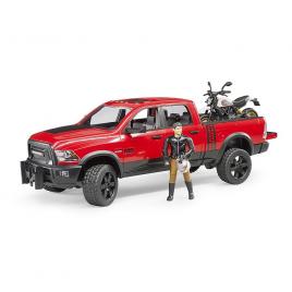 Masina de teren ram 2500 bruder cu motocicleta scrambler ducati desert si sofer