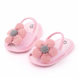 Pantofiori decupati roz cu margareta roz (marime disponibila: 3-6 luni (marimea