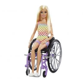 Papusa barbie blonda in scaun cu rotile