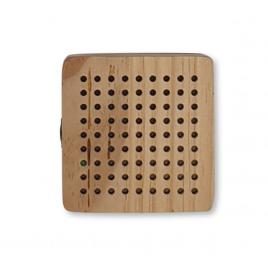 Aparat cu ultrasunete mobil anti soareci, sobolani, jderi woody ,alimentare cu 2  baterii aa,frecventa 12-24khz +/-10%,raza de actiune 40 mp.