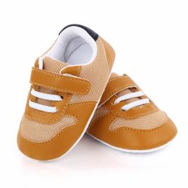 Adidasi maro pentru baietei (marime disponibila: 3-6 luni (marimea 18