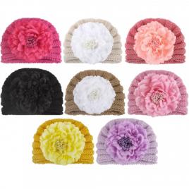 Caciulita crosetata tip turban cu floare aplicata (marime disponibila: 6-9 luni