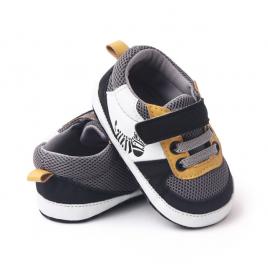 Adidasi pentru bebelusi - zebra (marime disponibila: 3-6 luni (marimea 18