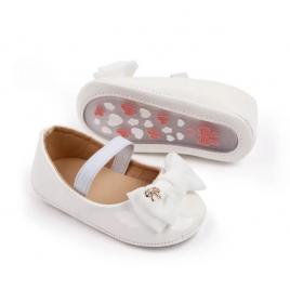 Pantofiori cu fundita, albi, din lac (marime disponibila: 3-6 luni (marimea 18