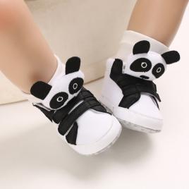 Tenisi pentru baietei - panda (marime disponibila: 9-12 luni (marimea 20