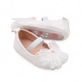 Pantofiori albi cu fundita dantelata (marime disponibila: 3-6 luni (marimea 18