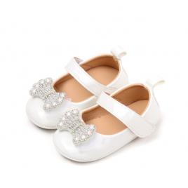Pantofiori albi cu fundite stralucitoare (marime disponibila: 3-6 luni (marimea
