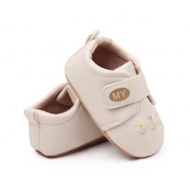 Pantofiori crem cu broderii florale (marime disponibila: 3-6 luni (marimea 18