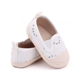 Pantofiori bebelusi, ivoire cu dantela si paiete (marime disponibila: 9-12 luni