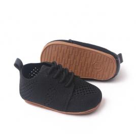 Pantofiori bebelusi negri crosetati (marime disponibila: 3-6 luni (marimea 18