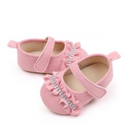Pantofiori roz cu strasuri si volanase (marime disponibila: 9-12 luni (marimea