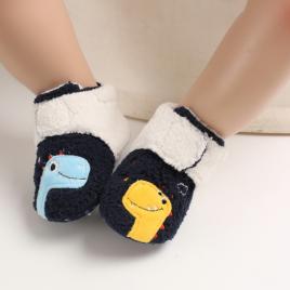Botosei pentru bebelusi cu design de dinozauri (marime disponibila: 9-12 luni