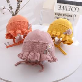 Caciulita dublata tip boneta (marime disponibila: 2 ani, culoare: portocaliu)