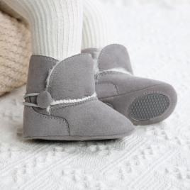 Cizmulite gri cu nasturel pentru fetite (marime disponibila: 6-9 luni (marimea