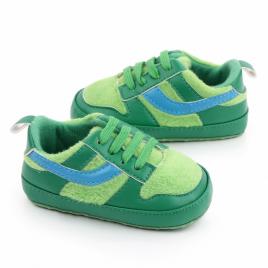 Adidasi verzi pentru baietei (marime disponibila: 3-6 luni (marimea 18