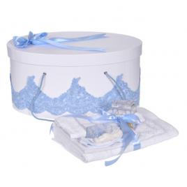 Set trusou botez si cutie trusou, dantela si fundita, decor elegant bleu,