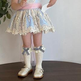 Sosete subtiri trei sferturi (marime disponibila: 12-18 luni (marimea 21