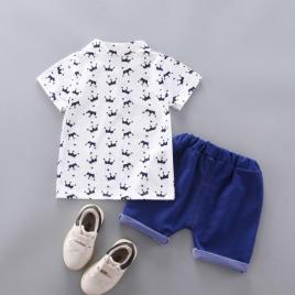 Costum cu tricou alb - coronite (marime disponibila: 12-18 luni (marimea 21