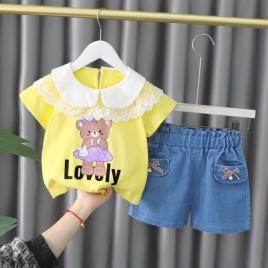 Costumas cu bluzita galbena si pantalonasi din blugi - bear (marime