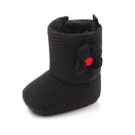 Cizmulite negre - floricica crosetata (marime disponibila: 9-12 luni (marimea