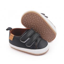 Pantofiori negri cu barete cu arici (marime disponibila: 3-6 luni (marimea 18