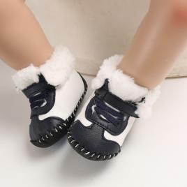 Ghetute albe cu negru imblanite (marime disponibila: 3-6 luni (marimea 18