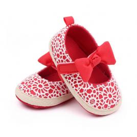 Pantofiori corai cu danteluta alba (marime disponibila: 3-6 luni (marimea 18