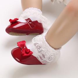 Pantofiori visinii lacuiti cu fundita (marime disponibila: 6-9 luni (marimea 19