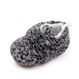 Botosei negru cu alb - pufosila (marime disponibila: 6-9 luni (marimea 19