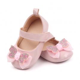 Pantofiori cu fluturas cu strasuri, roz, din lac (marime disponibila: 3-6 luni