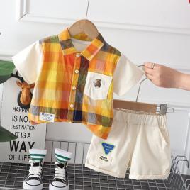 Costumas pentru baietei cu camasuta galbena in carouri (marime disponibila: