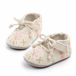 Pantofiori ivoire cu flori brodate (marime disponibila: 3-6 luni (marimea 18