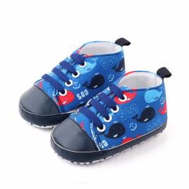 Tenisi albastri pentru bebelusi - balenute (marime disponibila: 3-6 luni
