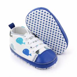 Tenisi albi pentru bebelusi - balenute (marime disponibila: 3-6 luni (marimea