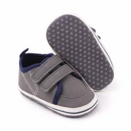 Tenisi gri cu margini bleumarine (marime disponibila: 3-6 luni (marimea 18