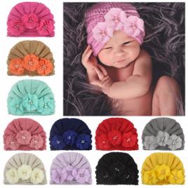 Caciulita tip turban cu floricele (marime disponibila: 6-9 luni (marimea 19