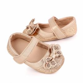 Pantofiori aurii cu sclipici si fundita (marime disponibila: 0-3 luni)