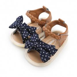 Sandalute bleumarine cu bulinute albe (marime disponibila: 3-6 luni (marimea 18