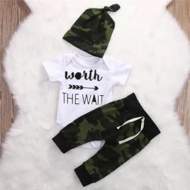 Costumas pentru baietei - worth the wait (marime disponibila: 6-9 luni (marimea