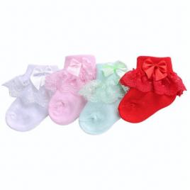 Sosetele cu danteluta si fundita (marime disponibila: 3-6 luni (marimea 18