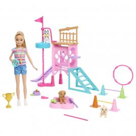 Barbie si stacie papusa stacie dresoare de catei
