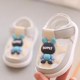 Sandalute gri cu ivoire inchise in fata - hope (marime disponibila: 6-9 luni