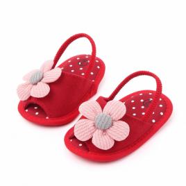Pantofiori decupati rosii cu margareta roz (marime disponibila: 9-12 luni